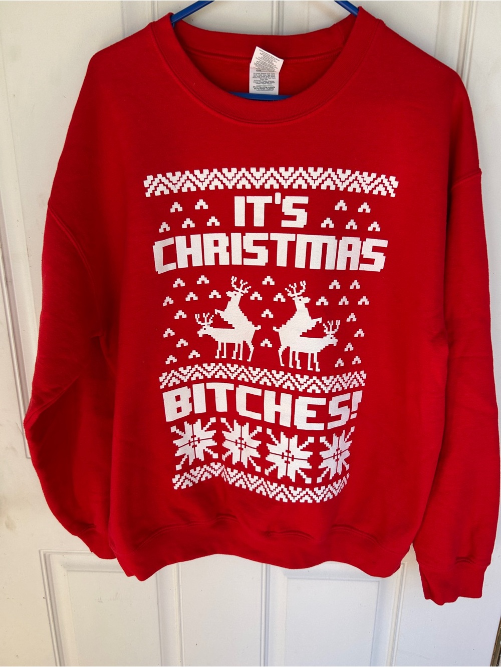 Gildan Red and White Graphic Christmas Sweatshirt